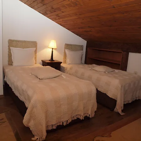 Momini Dvori Boutique バンスコ