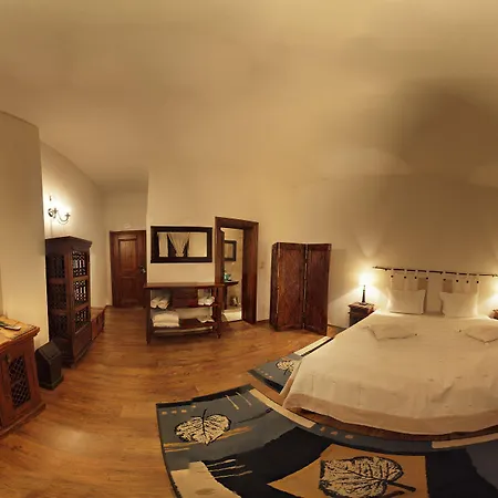 Momini Dvori Boutique Отель 3*