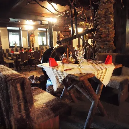 Отель Momini Dvori Boutique Банско