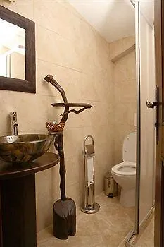 Momini Dvori Boutique