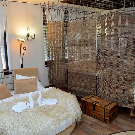 Momini Dvori Boutique