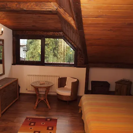 Отель Momini Dvori Boutique