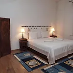 Momini Dvori Boutique