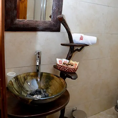 Momini Dvori Boutique 반스코