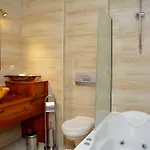 Momini Dvori Boutique Hotel 3*