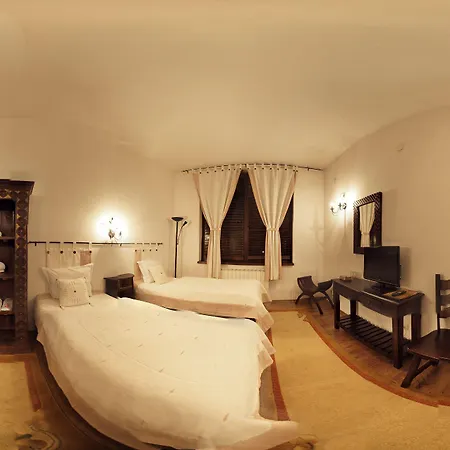 ホテル Momini Dvori Boutique 3*