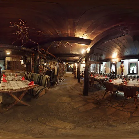 Momini Dvori Boutique 3*