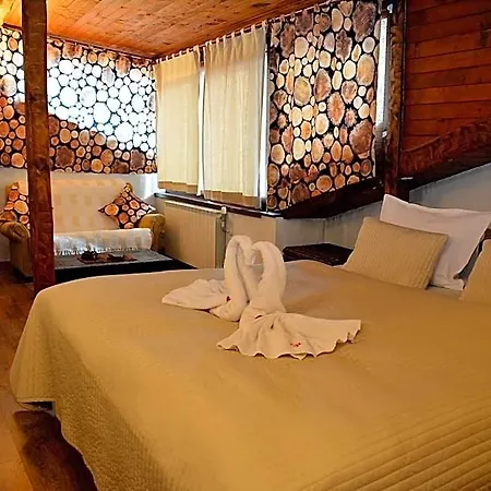 Hotel Momini Dvori Boutique 3*