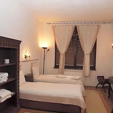 Momini Dvori Boutique