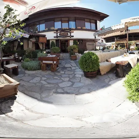 ホテル Momini Dvori Boutique 3*