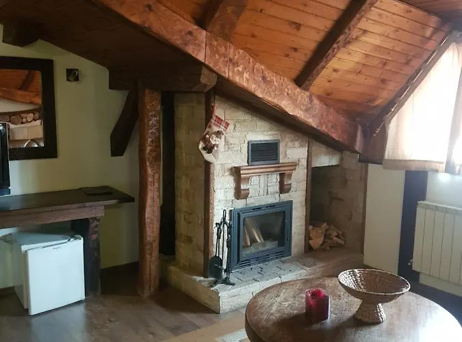 Momini Dvori Boutique