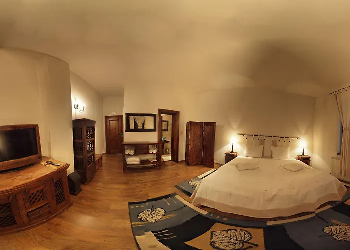 Momini Dvori Boutique Hotel 3*