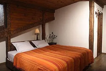 Momini Dvori Boutique Banszko